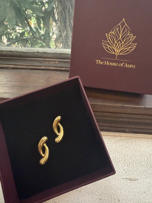Bold Curve Earrings