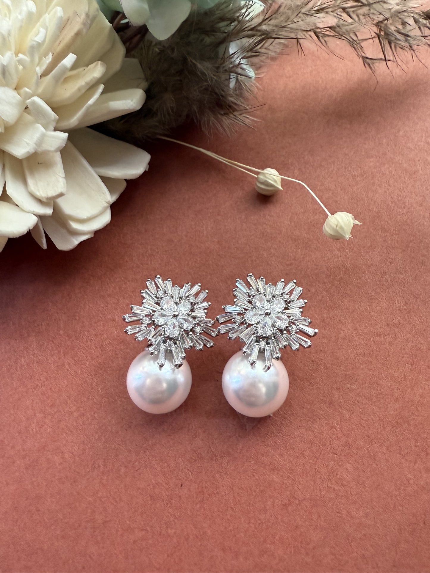 Zirconia Snowflakes Earrings
