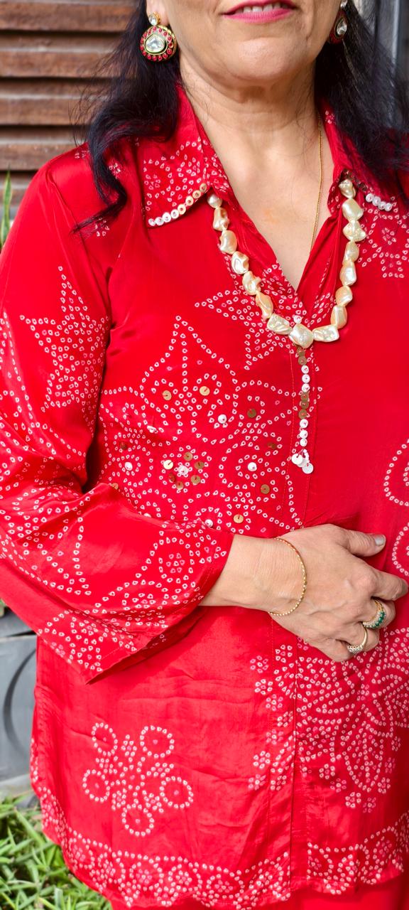 Laal Bandhani Co-ord - necklace and collar detail